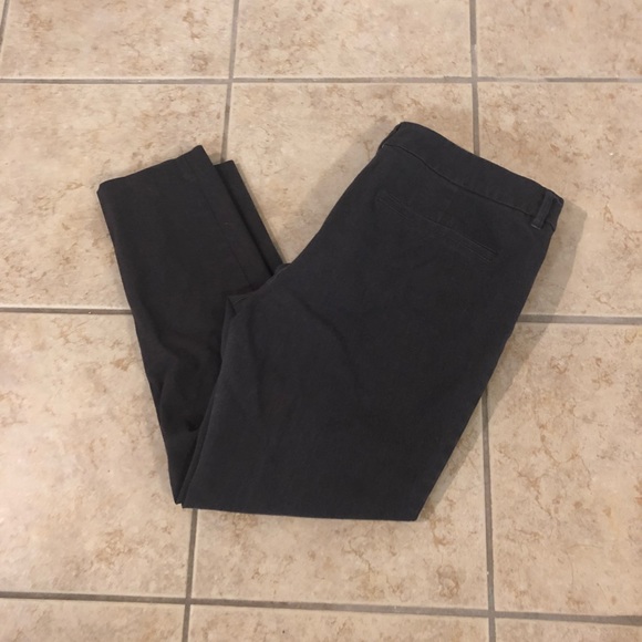 Gray pixie pants - Picture 3 of 7